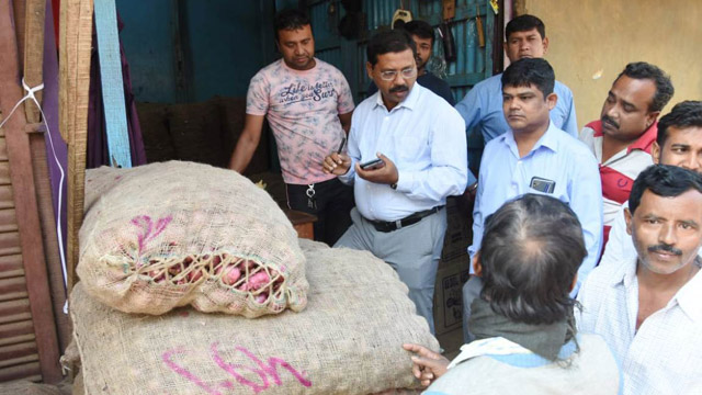 Senior administrative officials visit a market in Agartala Wednesday to check price and availability of Onion. Image: Indigenousherald