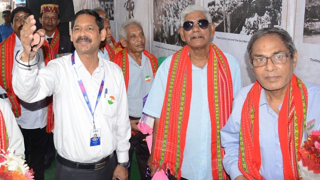 The State Bank of India organises photo exhibition depicting freedom movement and independence at its main branch in Agartala Sunday. Image: Indigenousherald 