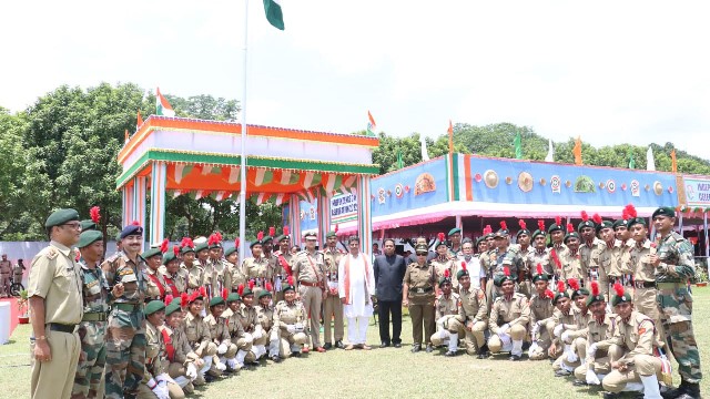 Tripura Chief Minister Dr Manik Saha in a photo session with the NCC cadets at the Independence Day parade ground in Agartala Monday. Image: Indigenousherald