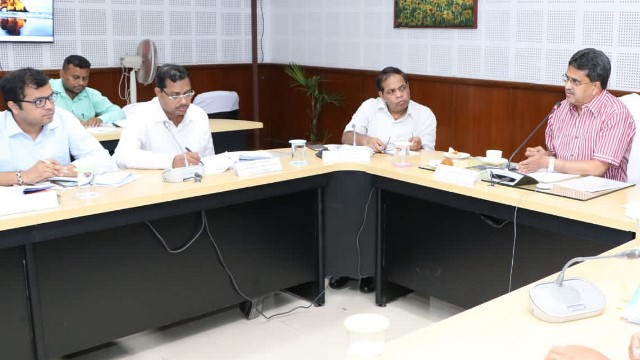Tripura Chief Minister Dr Manik Saha chairs a meeting to discuss programmes and their implementations under the Tribal Welfare Department in Agartala Thursday. Image: Indigenousherald