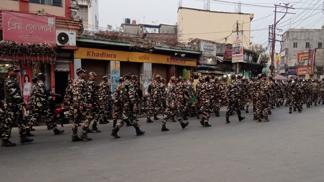 A large combined contingent of BSF and CRPF troops carry out area domination exercise in Agartala city Saturday to implement exercise election commission’s ‘Zero Poll Violence’ motto. Image: Indigenousherald