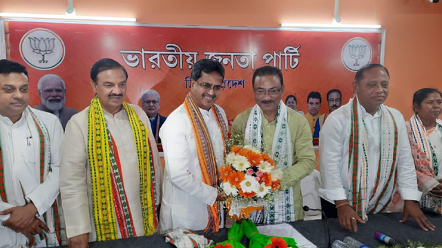 Dr Manik Saha appears jubilant after getting elected as the leader of BJP-IPFT legislature group to stake claim to claim the post of Chief Minister in Agartala Monday. Image: Indigenousherald