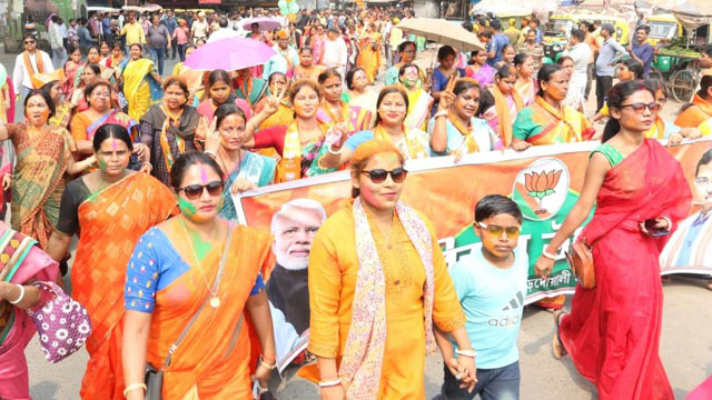 Large number of BJP’s women supporters attend victory rally at Chief Minister Dr Manik Saha’s home turf Town Bordowali assembly constituency in Agartala Tuesday. Image: Indigenousherald 