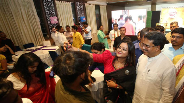 Tripura Chief Minister Dr Manik Saha graces an interaction programme in attendance of talented YouTubers, Vloggers and various social media content creators at Agartala Tuesday. Image: Web