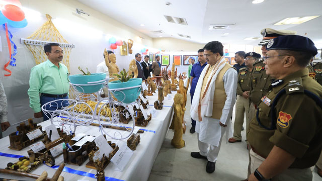 Tripura Chief Minister Dr Manik Saha visits Art & Craft exhibition organised by Tripura Police in Agartala Monday. Image: Web