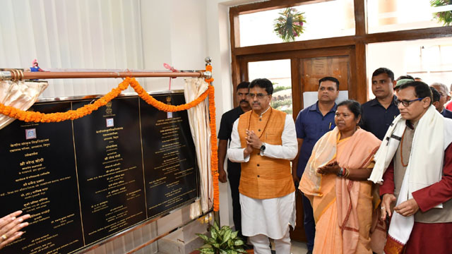 Tripura Chief Minister Dr Manik Saha and Union MoS Pratima Bhoumik grace launch of Central Sanskrit University, Ekalavya campus, as part of Rs 13,300 crore worth education and skill sector development projects virtually inaugurated by Prime Minister Narendra Modi Tuesday. Image: Indigenousherald