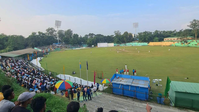 Glimpse of the second day (Sunday) of the Ranji Trophy match being played between Tripura and Mumbai at the MBB Stadium in Agartala. Image: Indigenousherald