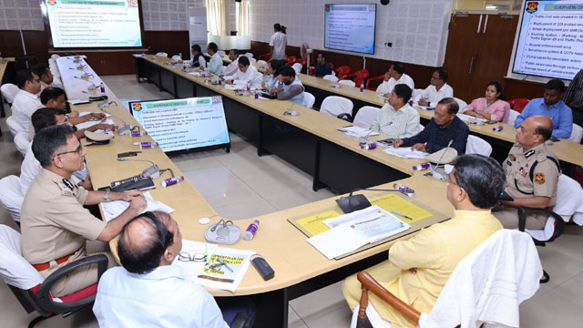 Tripura Chief Minister Dr Manik Saha chairs a high level meeting to discuss measures to strengthen traffic management in Agartala city Monday. Image: Web