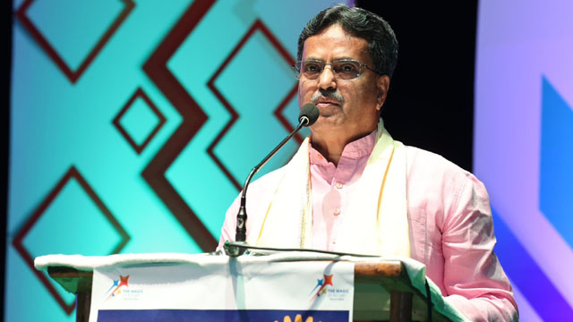 Tripura Chief Minister Dr Manik Saha speaks at a Rotary Club initiated health awareness programme in Agartala Monday. Image: DICA