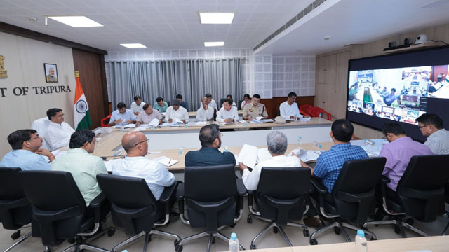 Tripura Chief Minister Dr Manik Saha chairs a meeting of the Task Monitoring System at the Secretariat to discuss recent issues at the state secretariat in Agartala Thursday. Image: Web