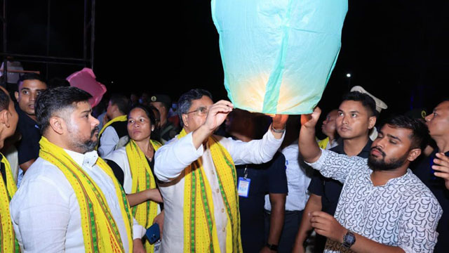 Tripura Chief Minister Dr Manik Saha flanked by Tourism Minister Sushanta Chowdhury inaugurates the Unity Promo Fest 2025 at Narikel Kunja in Ganda Twisa (Dhalai district) Saturday. Image: Web