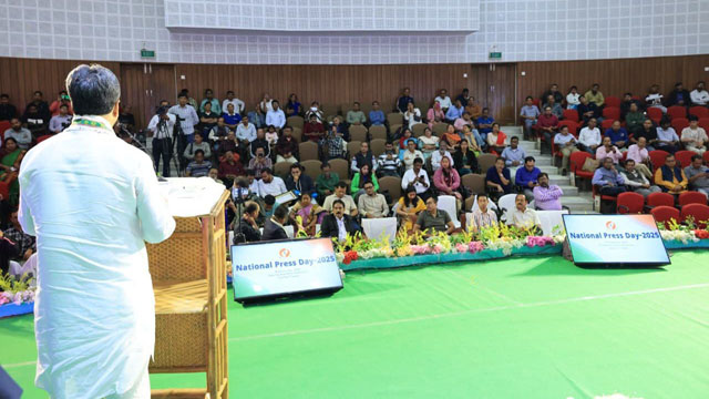 Tripura Chief Minister Dr Manik Saha speaks at the National Press Day event organised at Sukanta Academy Auditorium in Agartala Sunday. Image: Web