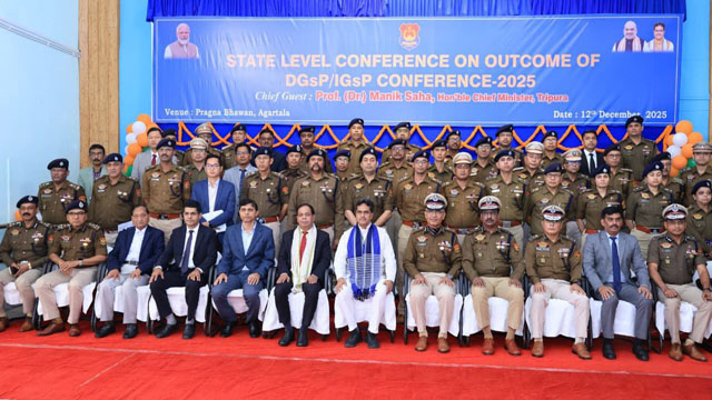 Tripura Chief Minister Dr Manik Saha attends the state-level conference of DGsP/ IGsP at Prajna Bhavan in Agartala Friday. Image: DICA