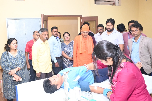 135 students, faculty and staff donate blood at ICFAI 135 students, faculty and staff donate blood at ICFAI