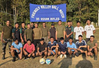 35 Somsai Battalion (35 AR) troops play with local community 35 Somsai Battalion (35 AR) troops play with local community