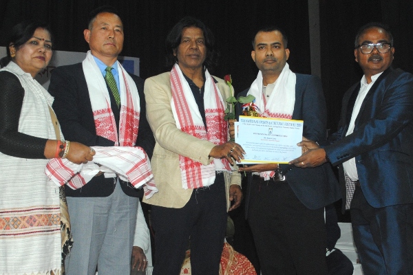 Abdul Gani bags Best Sports Journalist of the Year Award Abdul Gani bags Best Sports Journalist of the Year Award