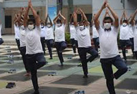 bangladesh police starts yoga course for officials