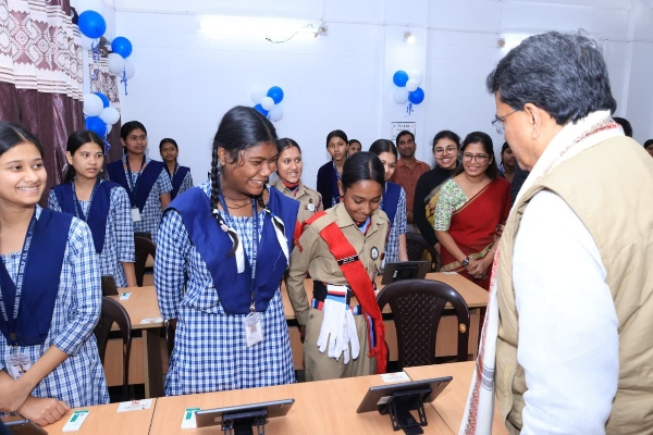 Chief Minister inaugurates PAL Labs in 210 Schools