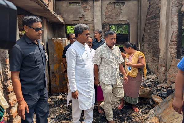 Chief Minister visits violence affected areas