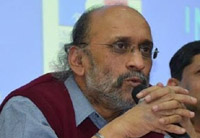 court issues warrant for journalist paranjoy thakurta