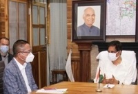 governor hari babu kambhampati receives briefing