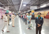 indian railways to run 200 time tabled daily trains