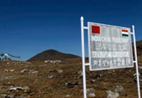 pla soldier detained after straying across lac