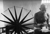 prime minister pays tribute to mahatma gandhi on jayanti